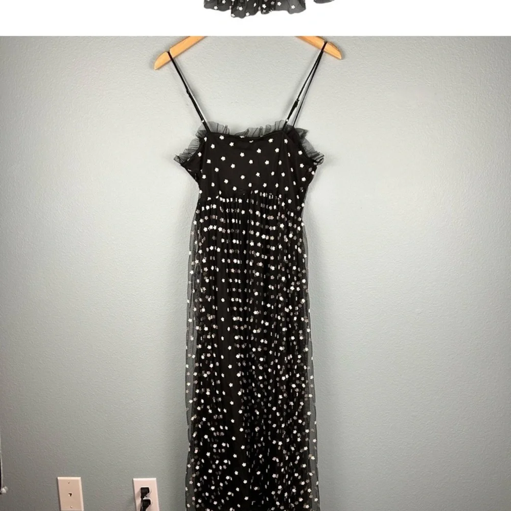 Zara Black Dress with White Floral Accents - Picture 2 of 9